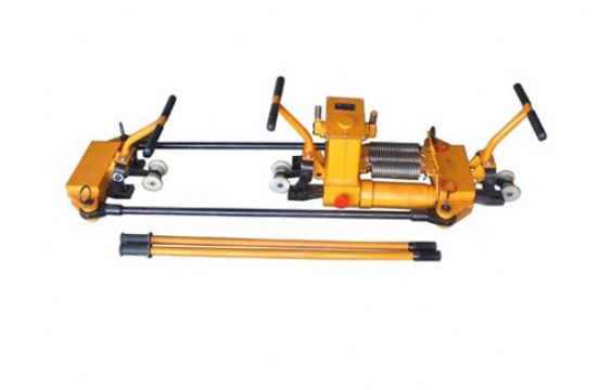 點(diǎn)擊查看詳細(xì)信息<br>標(biāo)題：YTF-400Ⅱ型液壓軌縫調(diào)整器 閱讀次數(shù)：2053