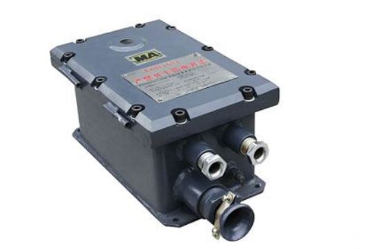 點擊查看詳細(xì)信息<br>標(biāo)題：礦用150W隔爆電源箱 閱讀次數(shù)：2035