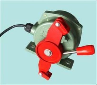 點擊查看詳細信息<br>標題：雙向拉繩開關XLLS-II 閱讀次數(shù)：2073