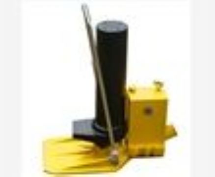 點(diǎn)擊查看詳細(xì)信息<br>標(biāo)題：GYQD-196型寬枕板起道器 閱讀次數(shù)：2332