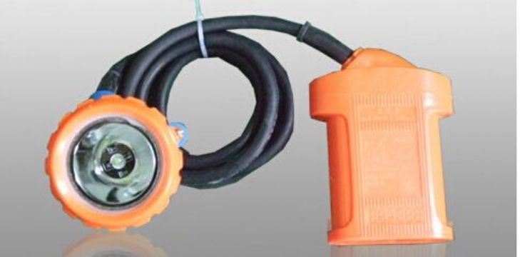 點擊查看詳細信息<br>標題：KL3LM(B)型鋰電礦燈 閱讀次數(shù)：2107