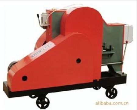 點(diǎn)擊查看詳細(xì)信息<br>標(biāo)題：180型槽鋼切斷機(jī) 閱讀次數(shù)：1867