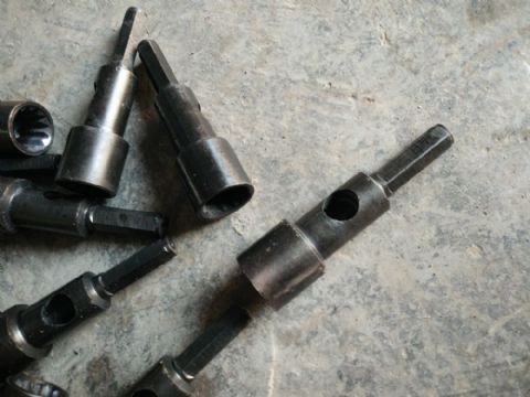 點(diǎn)擊查看詳細(xì)信息<br>標(biāo)題：錨索攪拌器 閱讀次數(shù)：2038