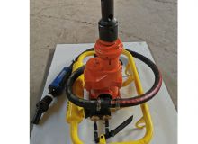 點(diǎn)擊查看詳細(xì)信息<br>標(biāo)題：ZQSZ-1404.1-架座支撐氣動(dòng)手持式鉆機(jī) 閱讀次數(shù)：1313